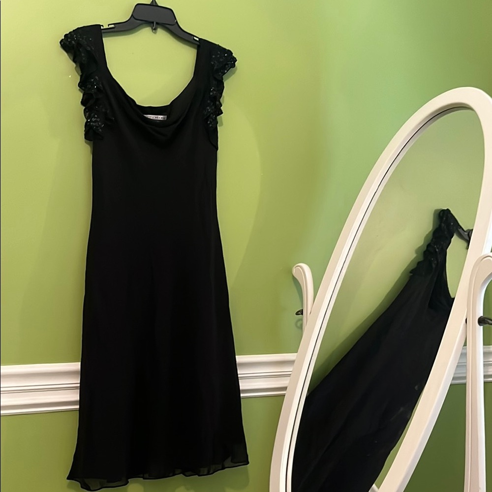 EUC Maggy London Sequin Sleeve Chiffon Dress